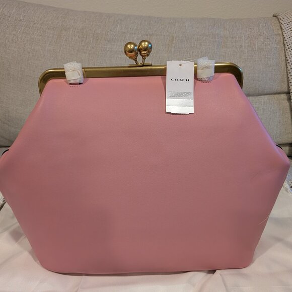 Extremely rare Coach Kisslock Frame in π©· Pink! - Picture 3 of 12